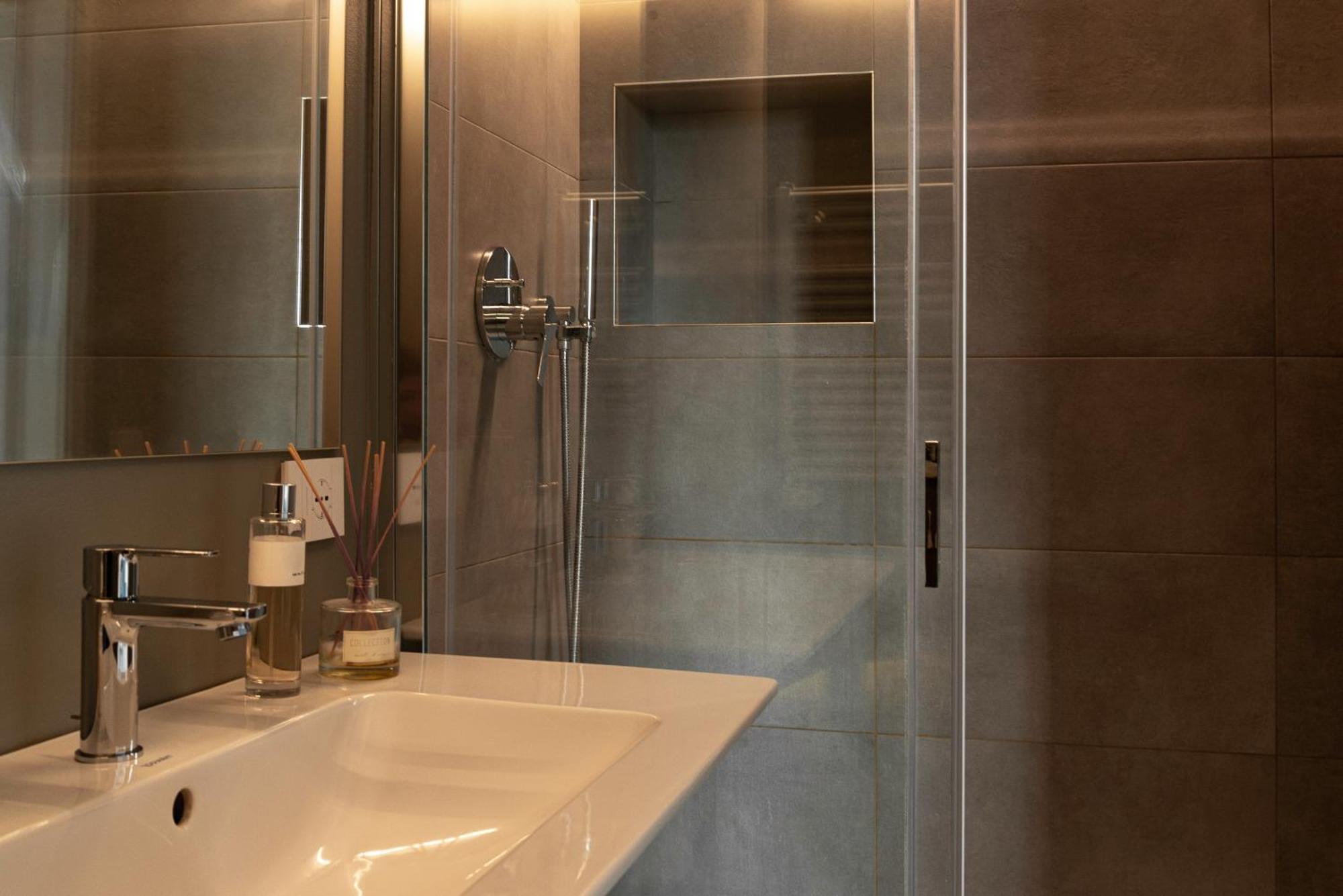 شقة Monviso Design Loft R&R ميلان المظهر الخارجي الصورة